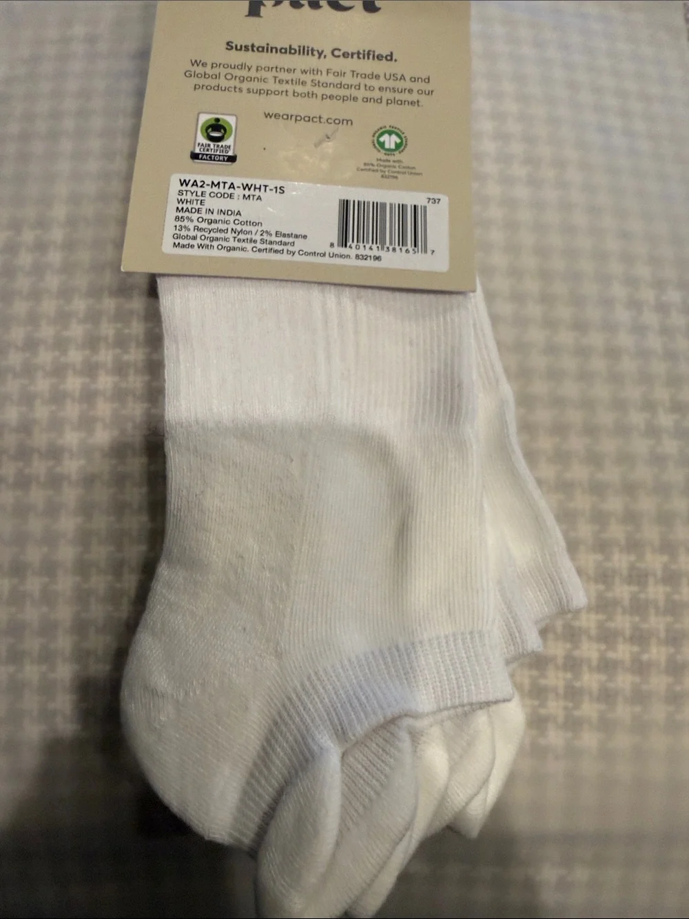 Pact Men's Organic Blend-3-Pack Socks - White Ankle & Green with Rust Stripes